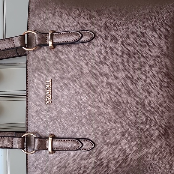 YZAOLL Gold Copper Stand-up Purse - Picture 4 of 14